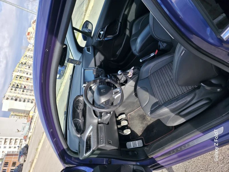 Peugeot 208 E-HDi, снимка 8 - Автомобили и джипове - 52951472