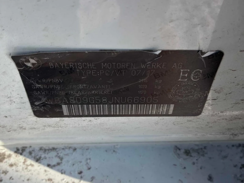 BMW 330 i xDrive 2018 * CARFAX * БЕЗ ПЪРВОНАЧАЛНА ВНОСКА, снимка 17 - Автомобили и джипове - 53215634