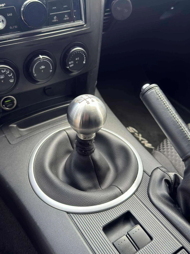 Mazda Mx-5 NC1 LSD 6 SPEED, снимка 10 - Автомобили и джипове - 53407227