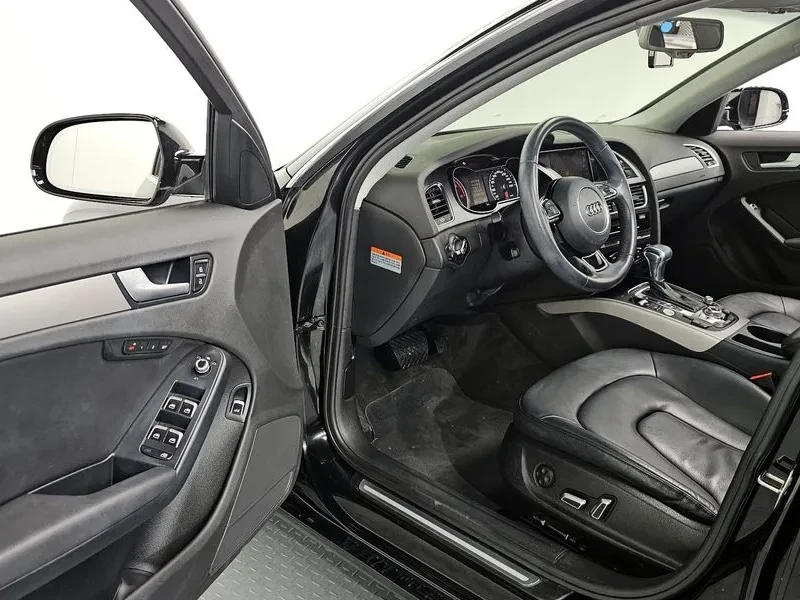 Audi A4 2.0 TDI Dynamic B8, снимка 11 - Автомобили и джипове - 53270021