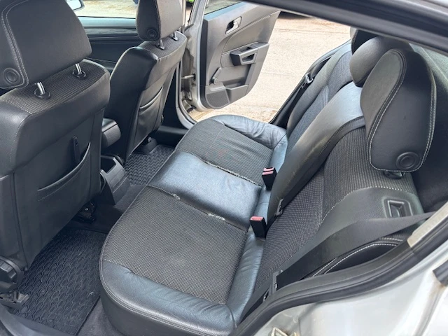 Opel Astra, снимка 9 - Автомобили и джипове - 53757659