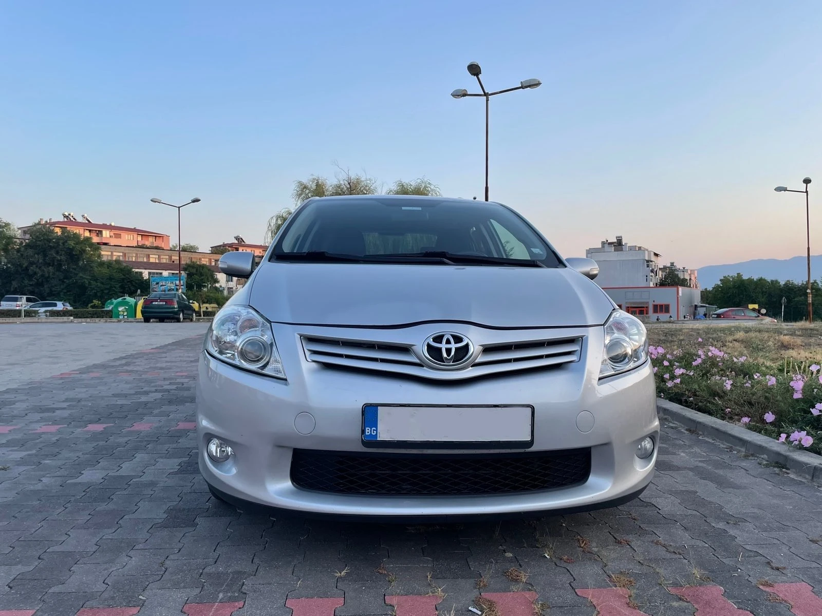 Toyota Auris  - изображение 3