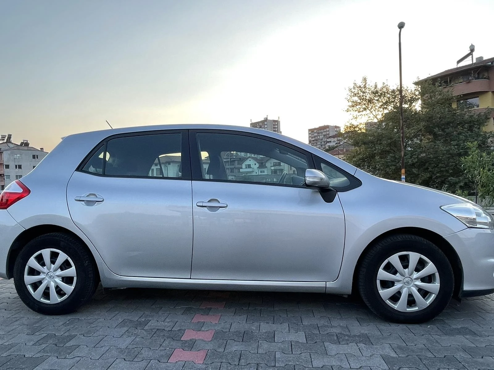 Toyota Auris  - изображение 5