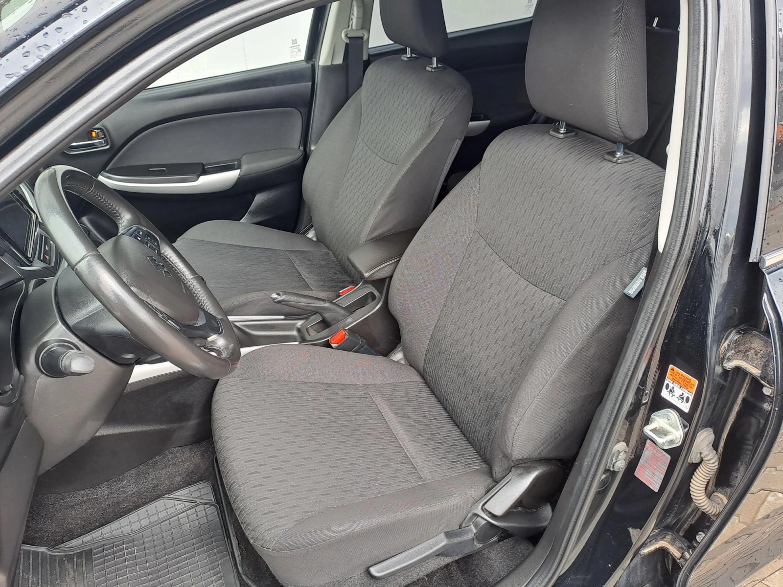 Suzuki Baleno 1.2 GLX Dual Jet - изображение 10