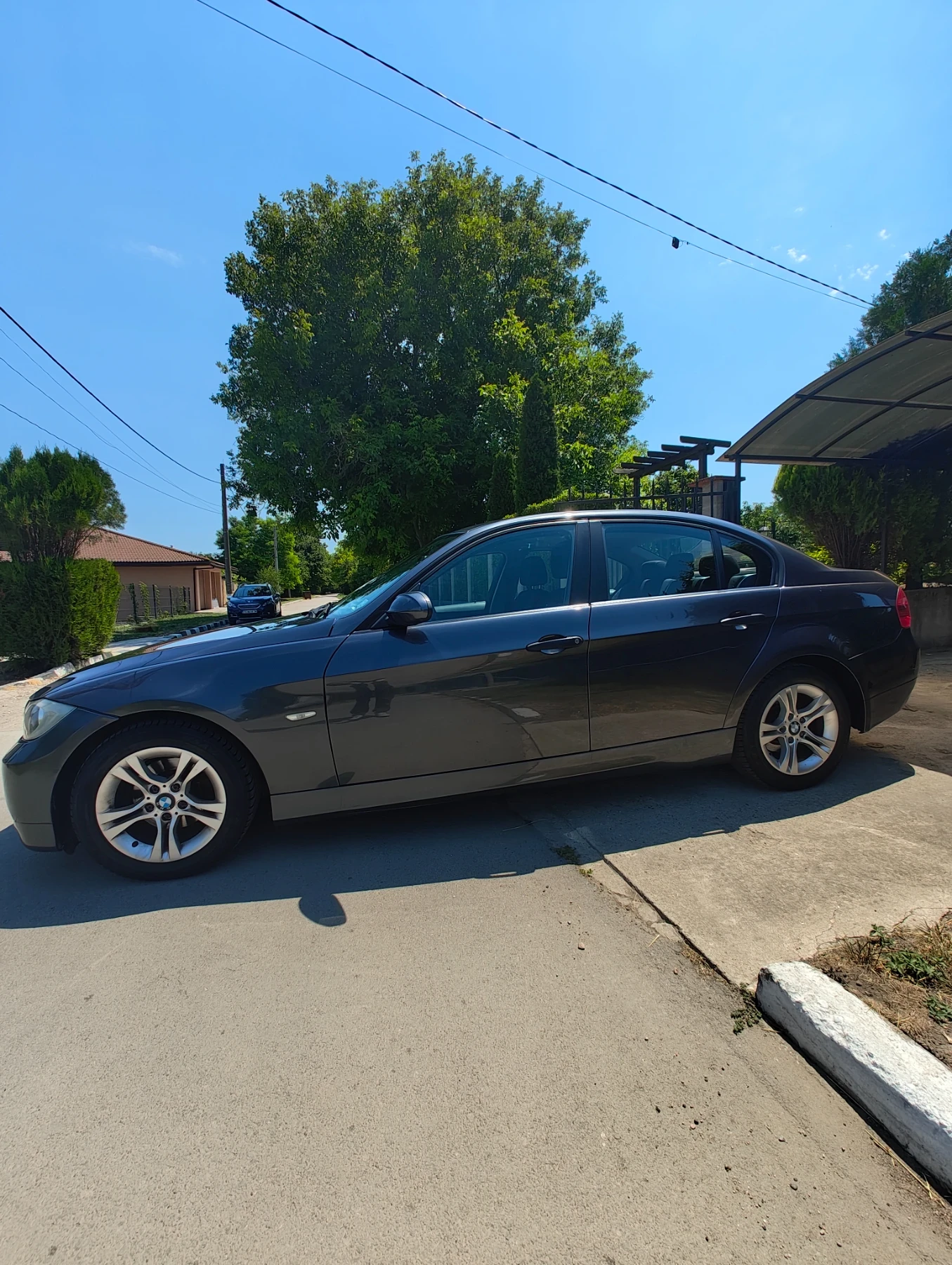 BMW 320  - изображение 8