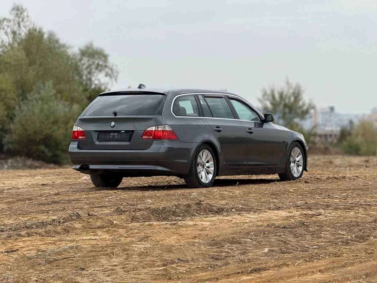 BMW 525  - изображение 7