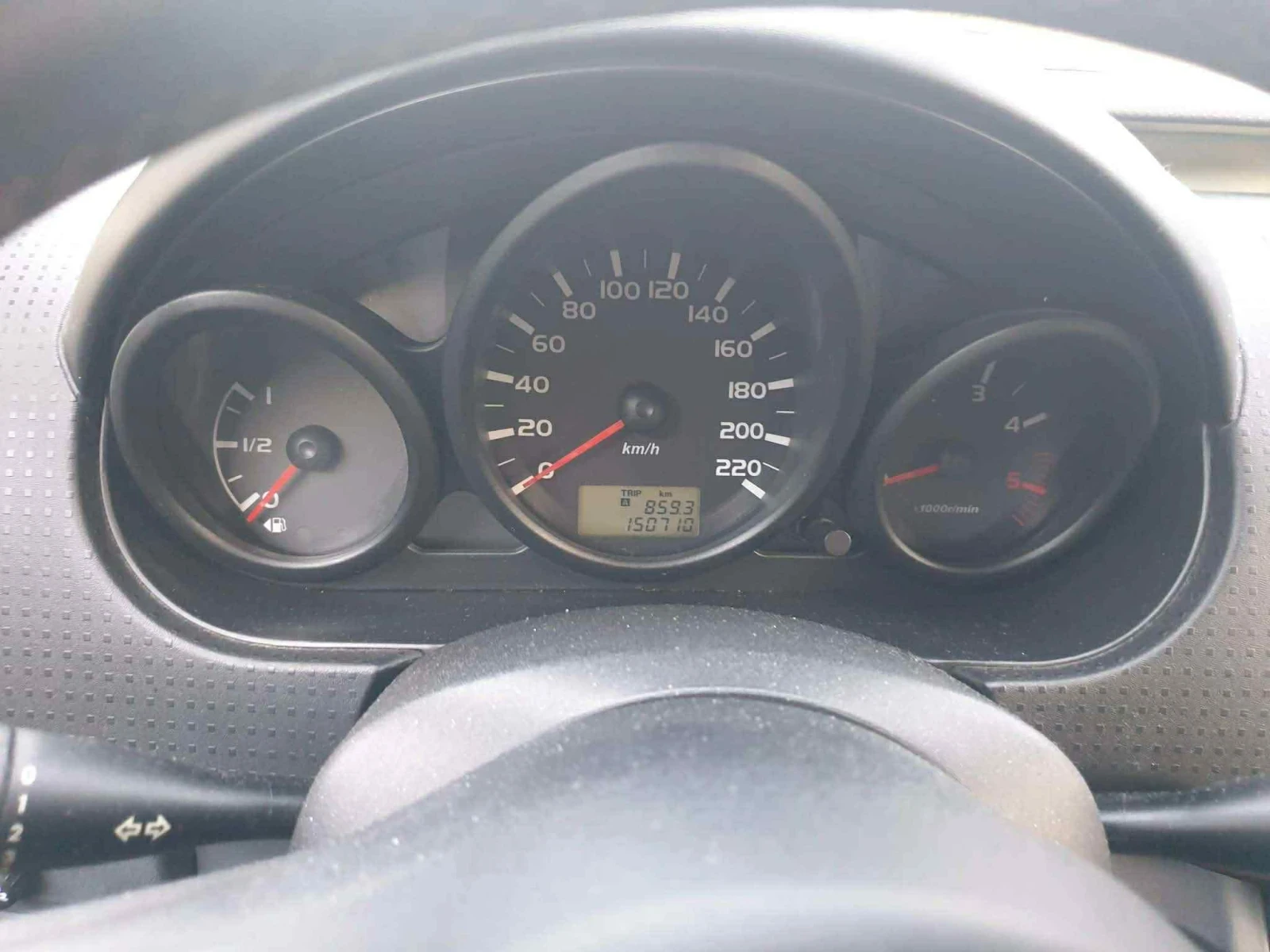 Mitsubishi Colt 1, 5 TDI 2009 - изображение 6