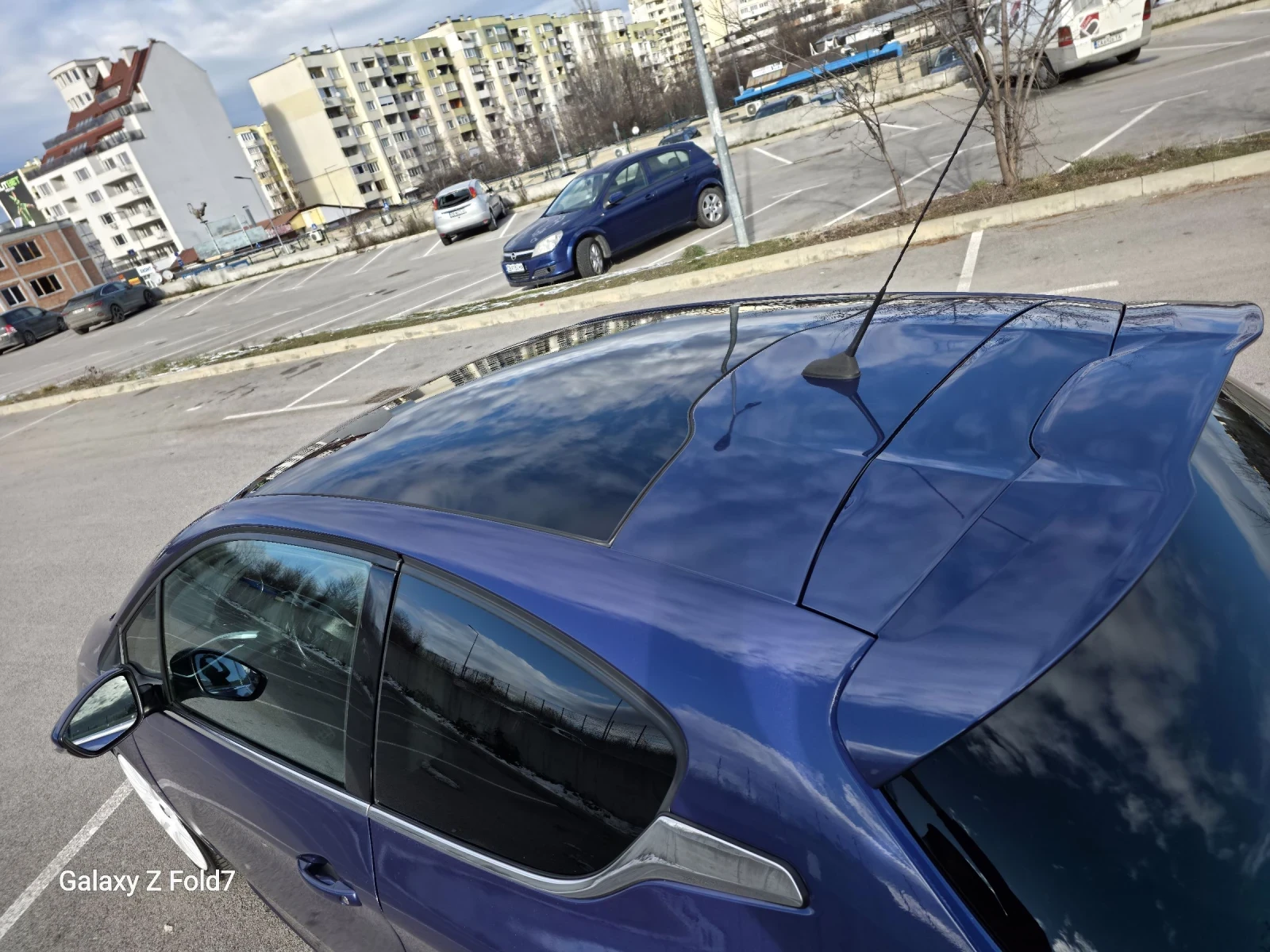 Peugeot 208 E-HDi - изображение 10