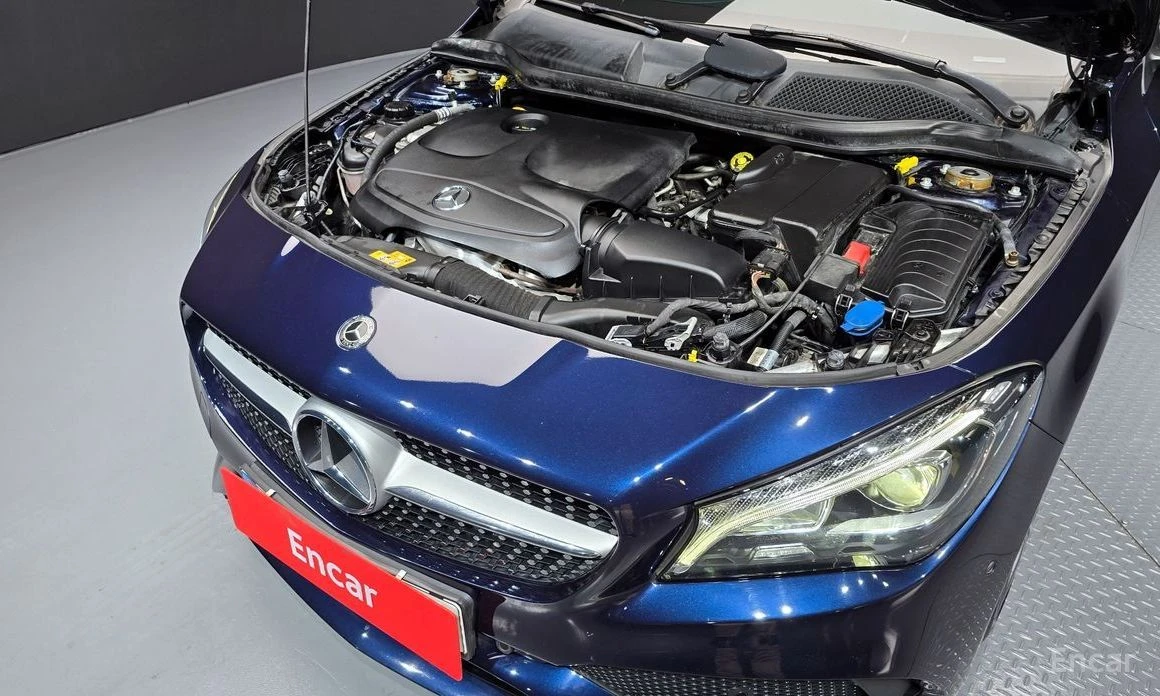 Mercedes-Benz CLS 220  - изображение 6