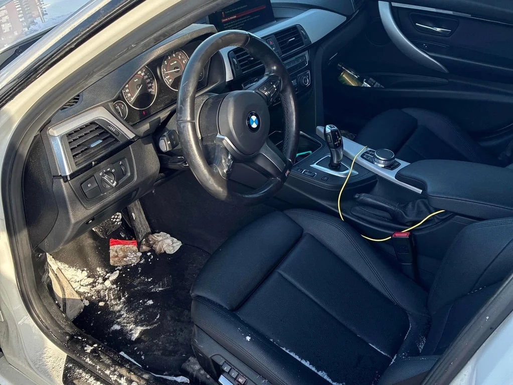 BMW 330 i xDrive 2018 * CARFAX * ��� ������������ ������ | Mobile.bg � ����������� 8
