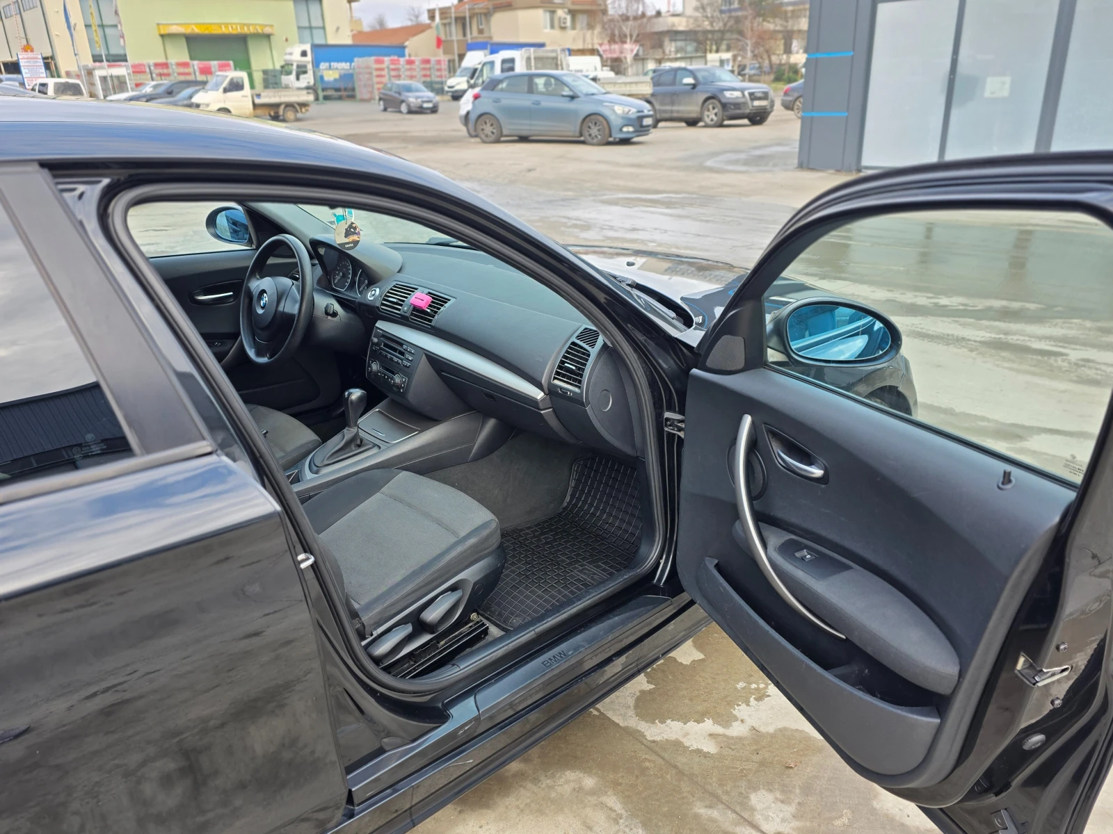 BMW 120  - изображение 8