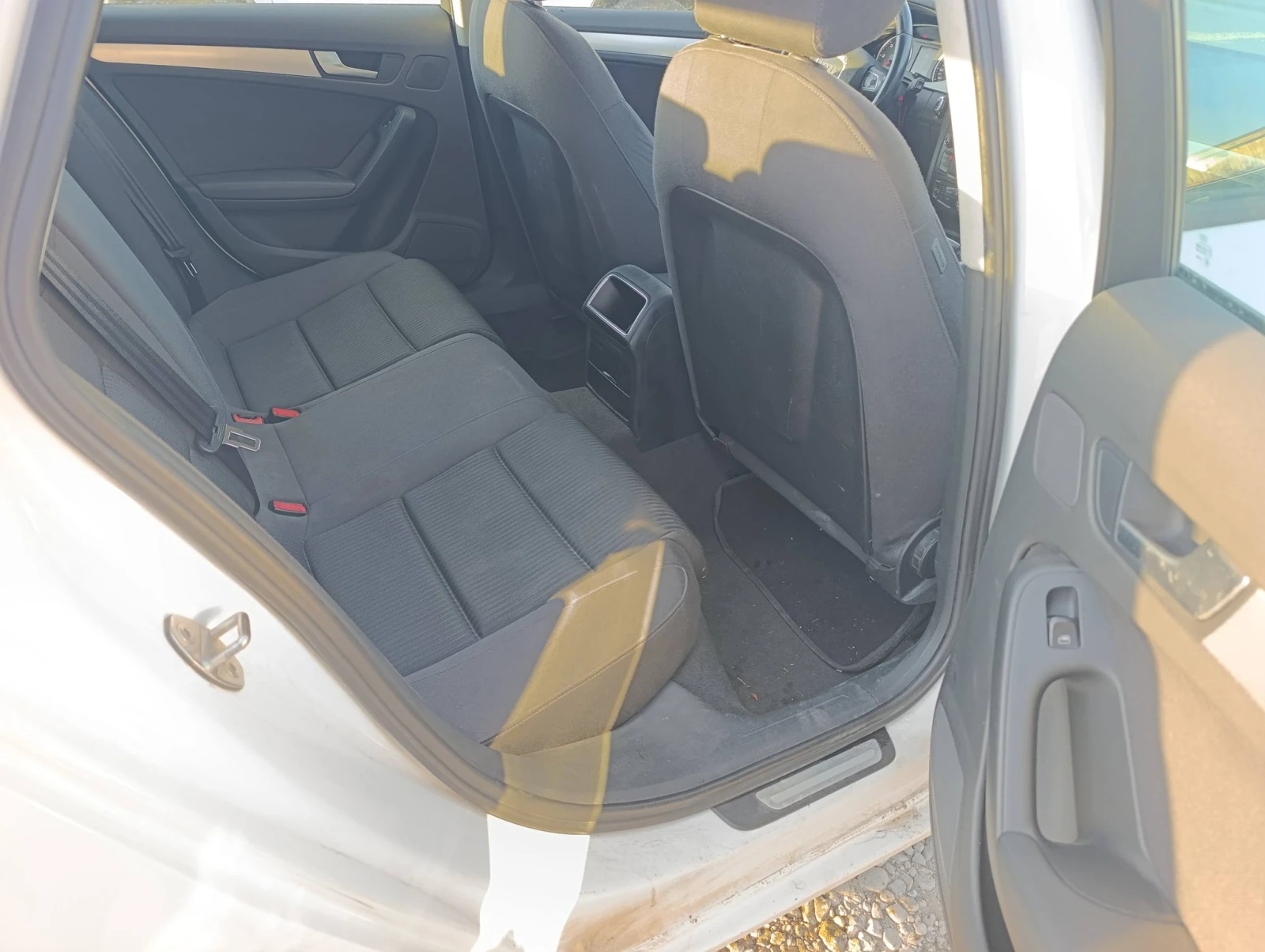 Audi A4 2.0 TDI , снимка 9 - Автомобили и джипове - 53815619