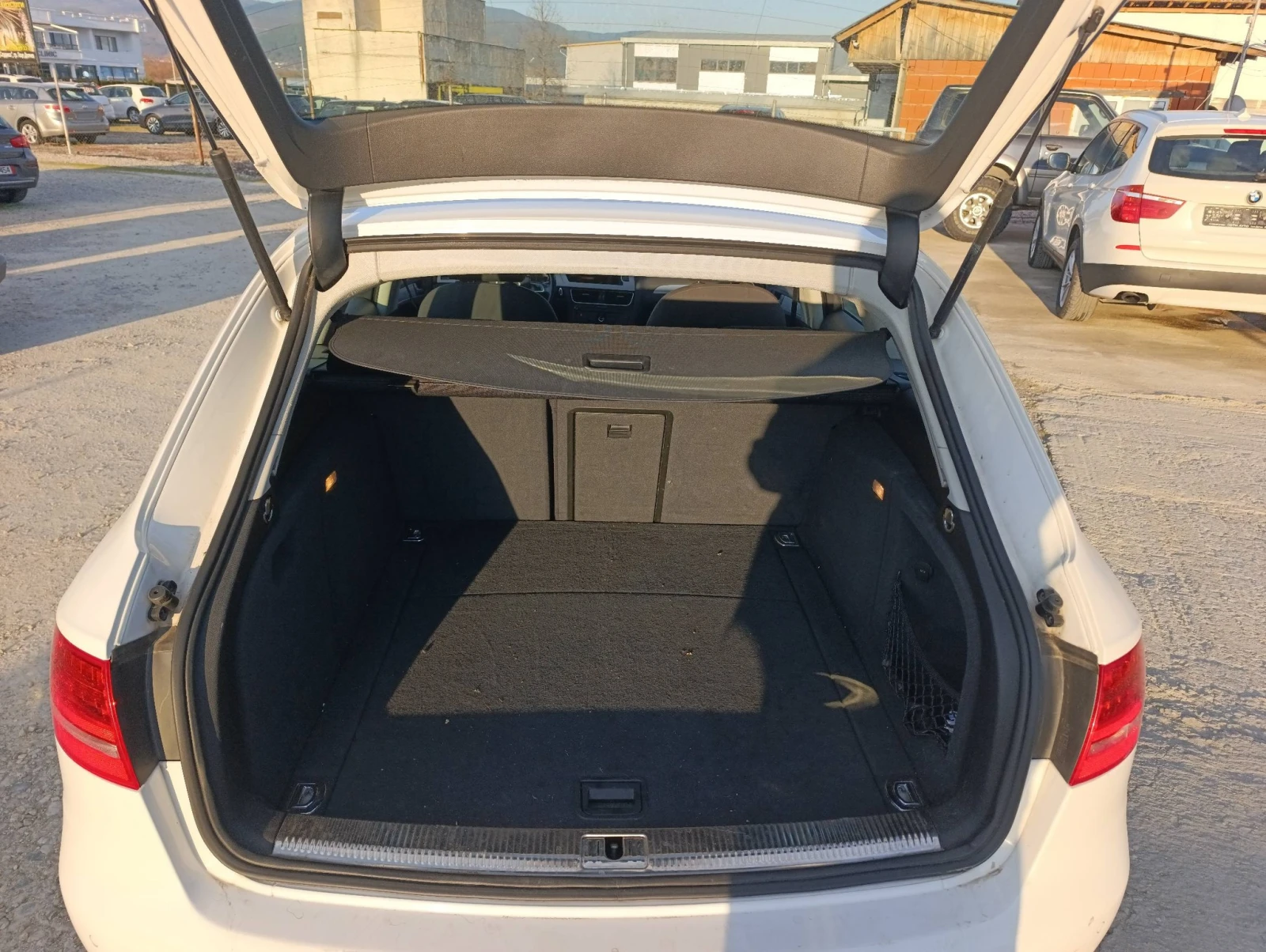 Audi A4 2.0 TDI , снимка 8 - Автомобили и джипове - 53815619