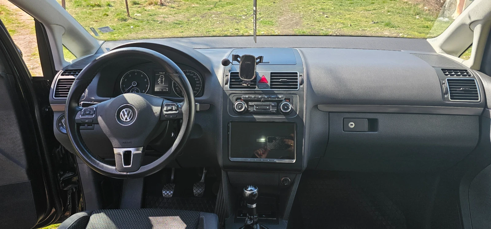 VW Touran 1.4 TSI 140 к.с./ Ръчна скоростна кутия 6 скорости, снимка 15 - Автомобили и джипове - 53846821