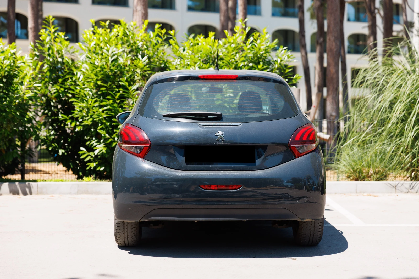 Peugeot 208, снимка 7 - Автомобили и джипове - 54213229