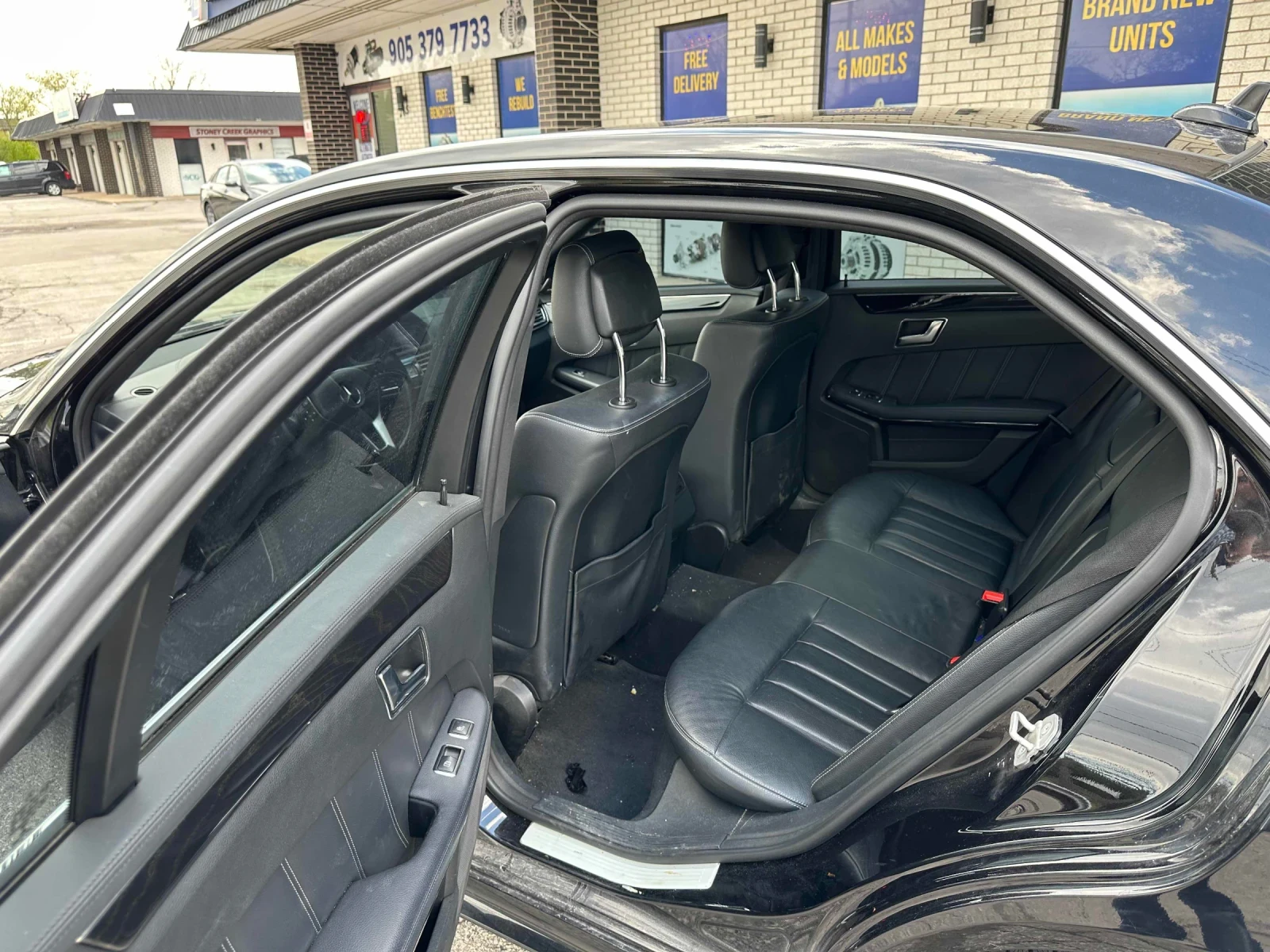 Mercedes-Benz E 400 4MATIC / AMG / КАМЕРА / CARFAX / ЦЕНА ДО БГ /, снимка 10 - Автомобили и джипове - 54491408