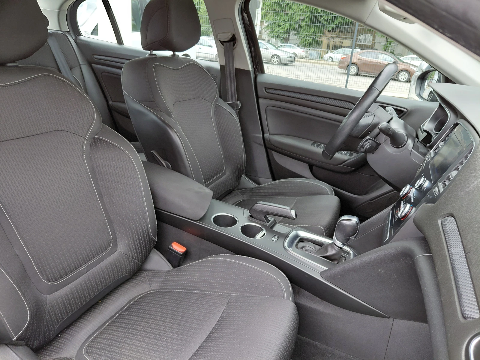 Renault Megane 1.5dCi/110�.�/ZEN | Mobile.bg � ����������� 11