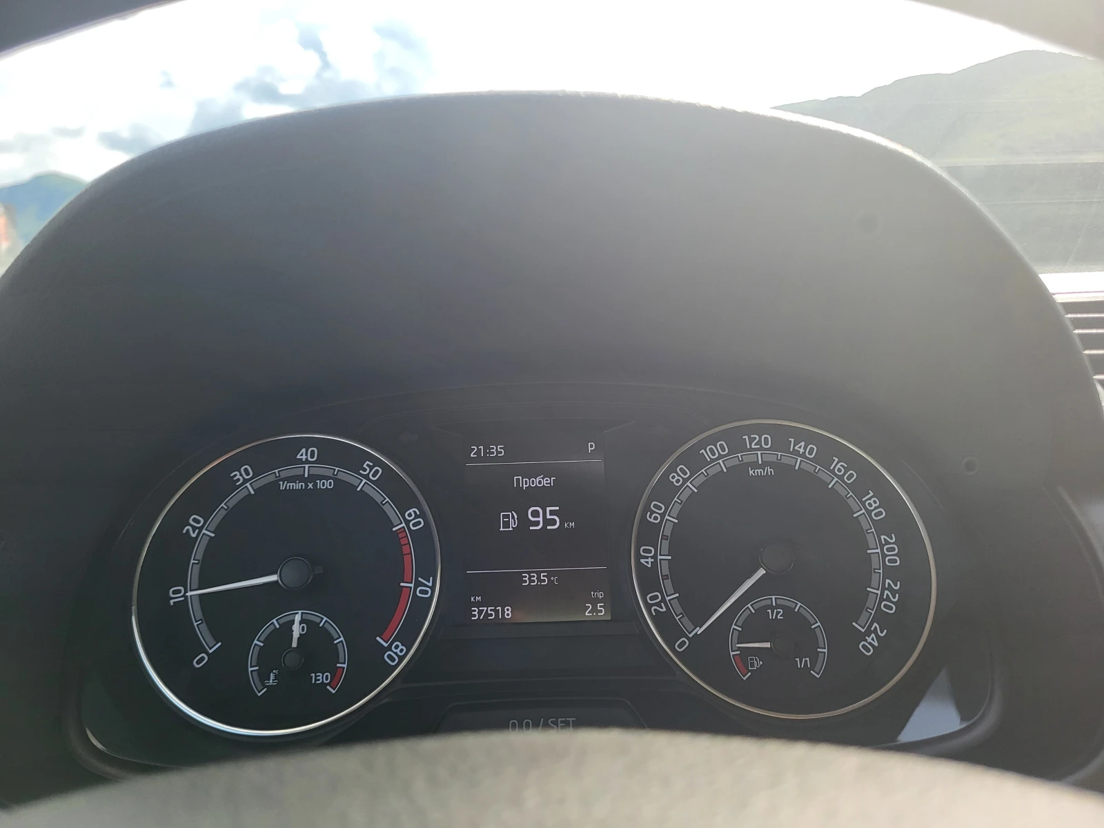 Skoda Fabia 1.0i * АВТОМАТИК* , снимка 16 - Автомобили и джипове - 55009212
