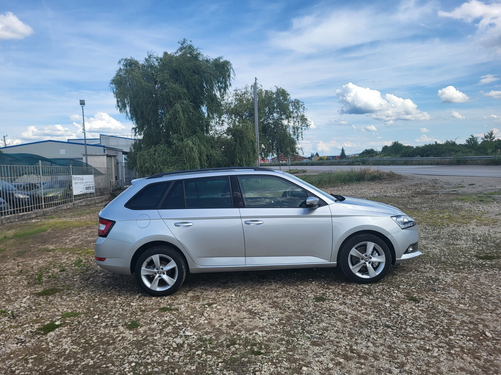 Skoda Fabia 1.0i * АВТОМАТИК* , снимка 6 - Автомобили и джипове - 55009212