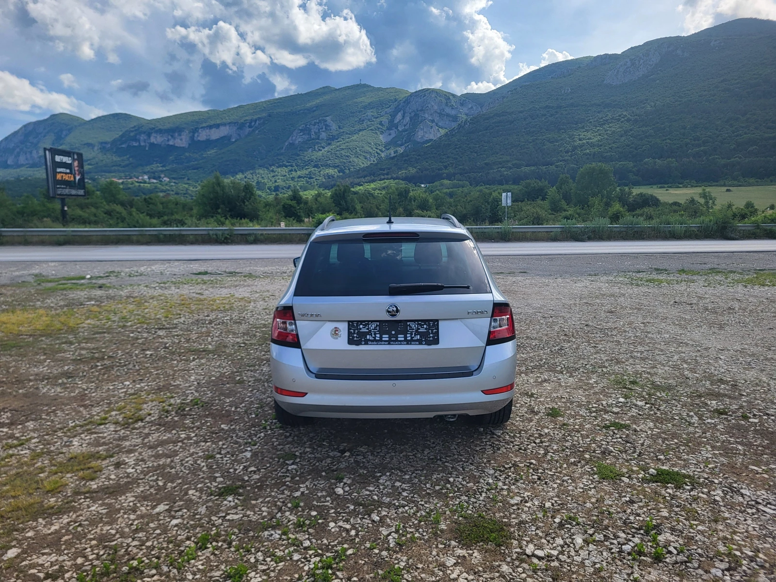 Skoda Fabia 1.0i * АВТОМАТИК* , снимка 4 - Автомобили и джипове - 55009212