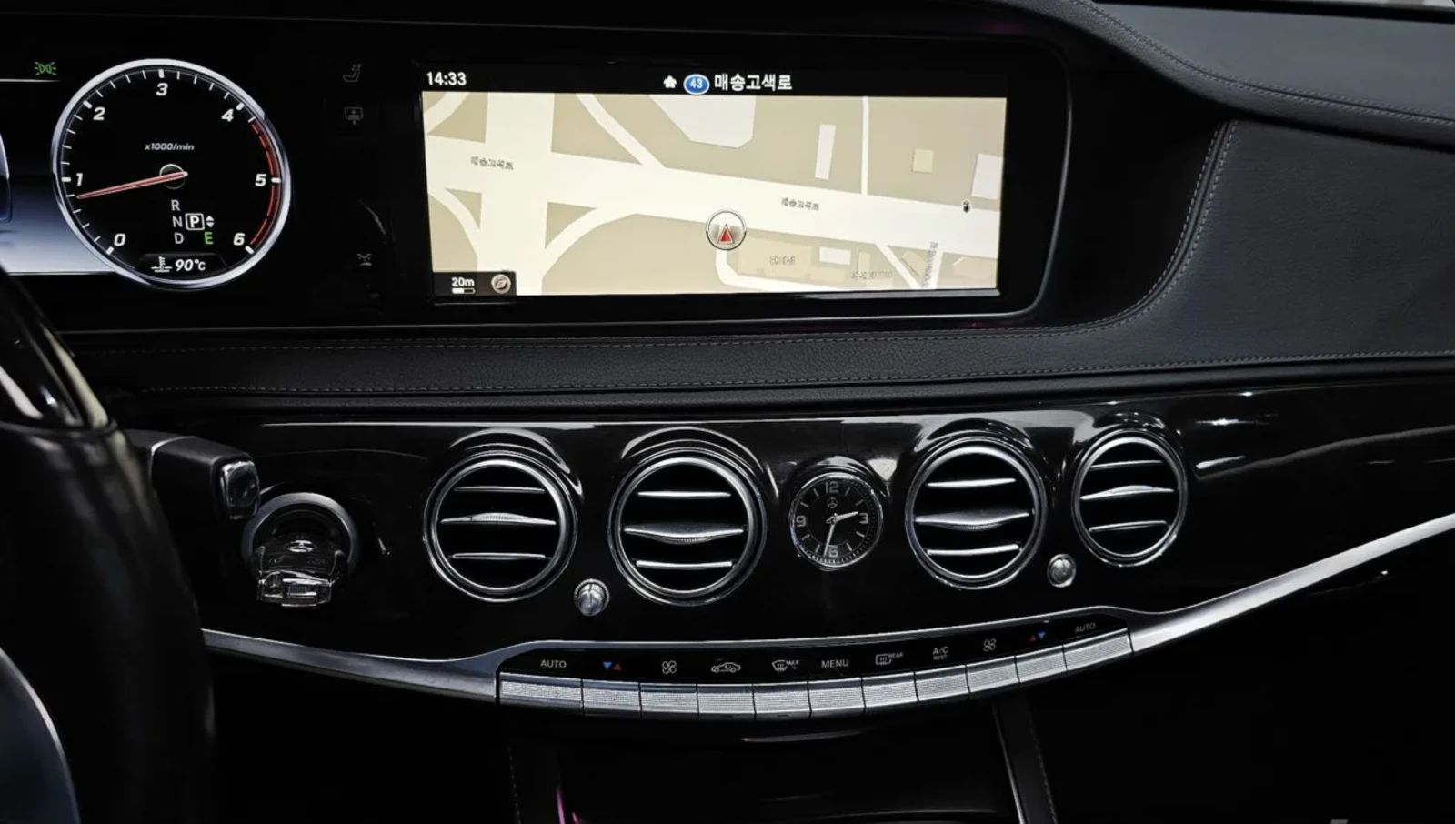 Mercedes-Benz S 350 L / MAYBACH ПАКЕТ / 360 КАМЕРИ / BURMESTER / ТV, снимка 11 - Автомобили и джипове - 55098296