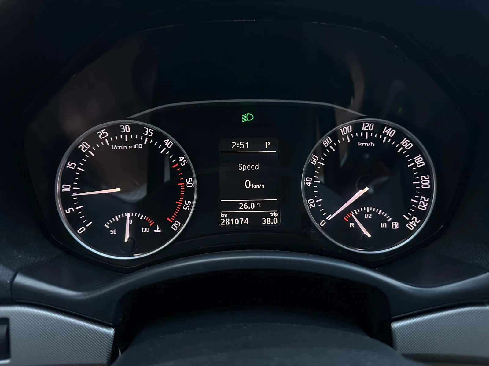 Skoda Octavia 2.0 TDI автоматик , снимка 10 - Автомобили и джипове - 55273442