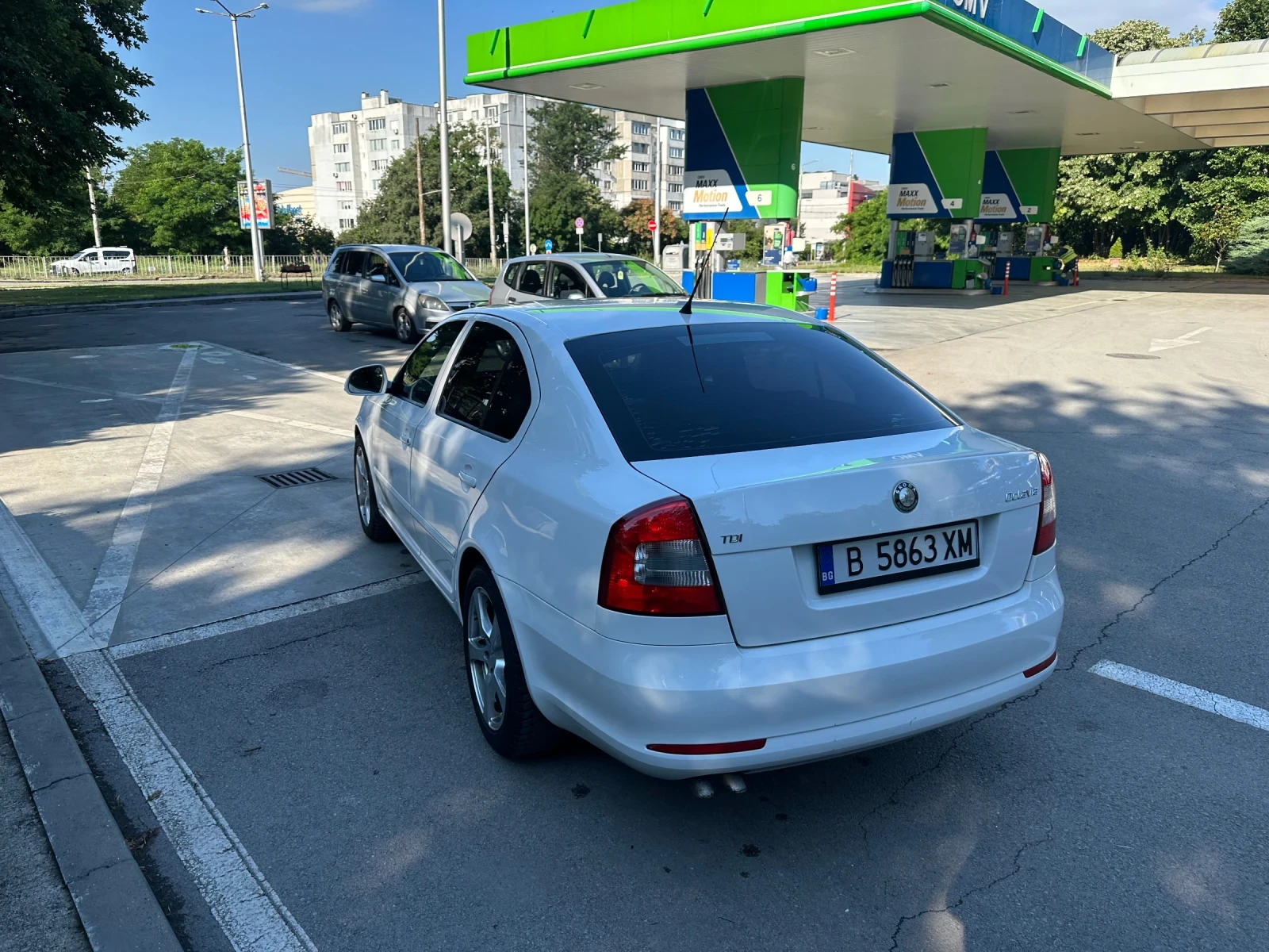 Skoda Octavia 2.0 TDI автоматик , снимка 8 - Автомобили и джипове - 55273442