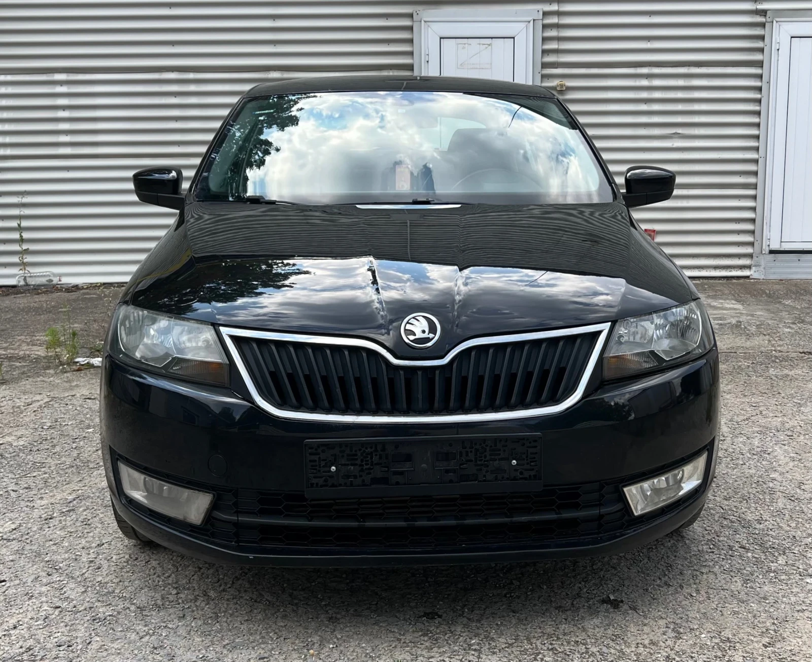 Skoda Rapid 1.6TDI 105кс, снимка 2 - Автомобили и джипове - 55588948