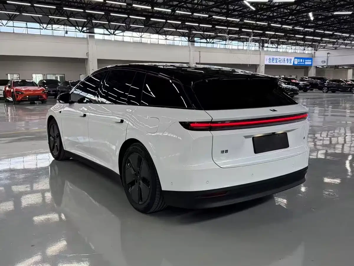 Li Auto i6 2WD STANDARD EDITION  | 360 ������ | �������� |  | Mobile.bg � ����������� 4