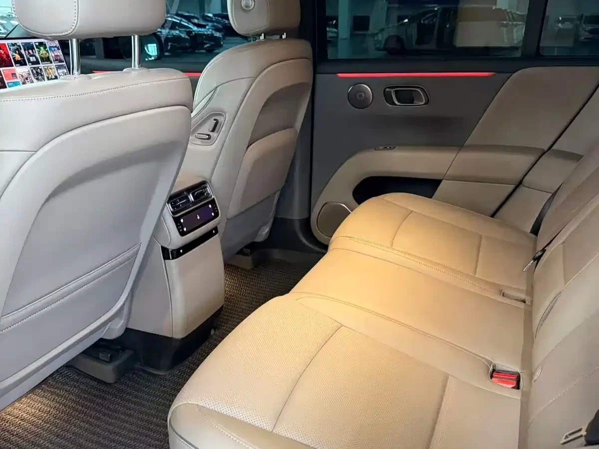 Li Auto i6 2WD STANDARD EDITION  | 360 ������ | �������� |  | Mobile.bg � ����������� 11