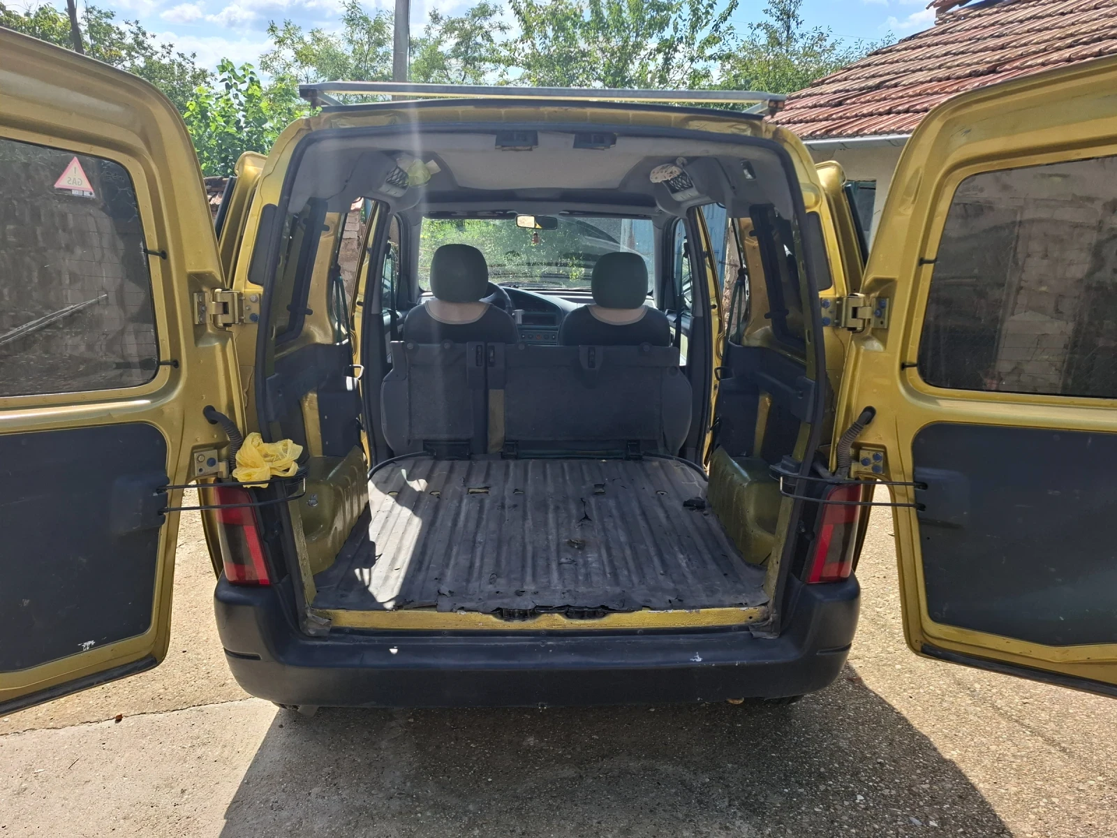 Citroen Berlingo, снимка 2 - Автомобили и джипове - 56324105
