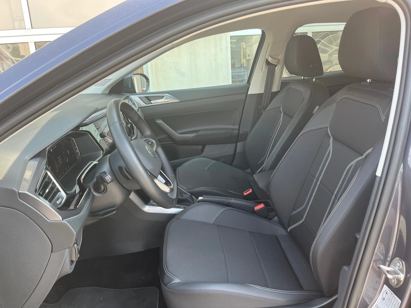 VW Taigo, снимка 4 - Автомобили и джипове - 56421781