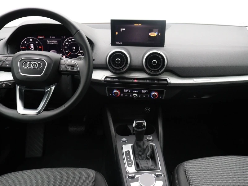 Audi Q2 35 TDI quattro S tronic, снимка 9 - Автомобили и джипове - 22332079