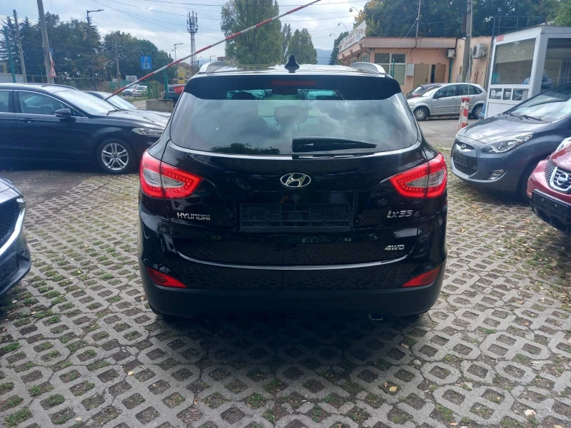 Hyundai IX35 2.0, снимка 5 - Автомобили и джипове - 47544821