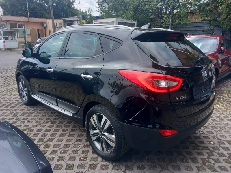 Hyundai IX35 2.0, снимка 6 - Автомобили и джипове - 47544821