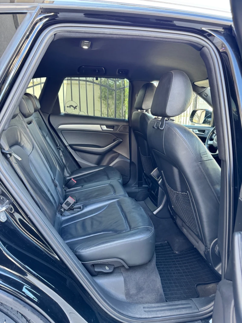 Audi Q5, снимка 12 - Автомобили и джипове - 52451344