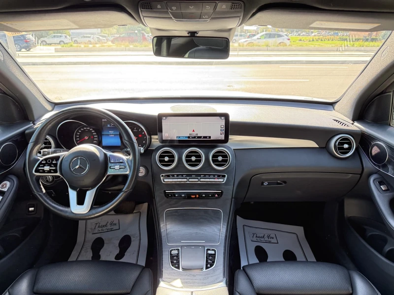 Mercedes-Benz GLC 300 AMG* PACK* 360КАМЕРА* ПАНОРАМА* КЕЙЛЕС* LANE* ASSI, снимка 10 - Автомобили и джипове - 52096021