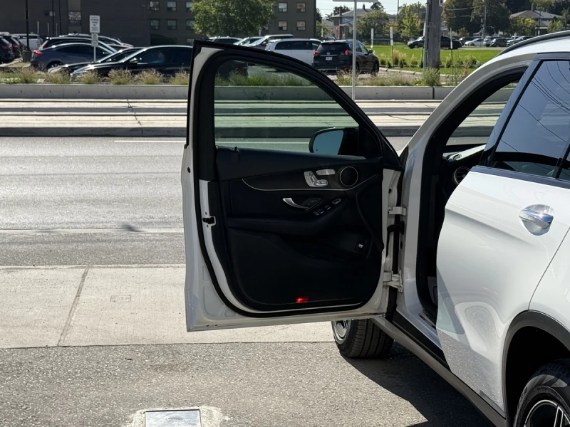 Mercedes-Benz GLC 300 AMG* PACK* 360КАМЕРА* ПАНОРАМА* КЕЙЛЕС* LANE* ASSI, снимка 8 - Автомобили и джипове - 52096021