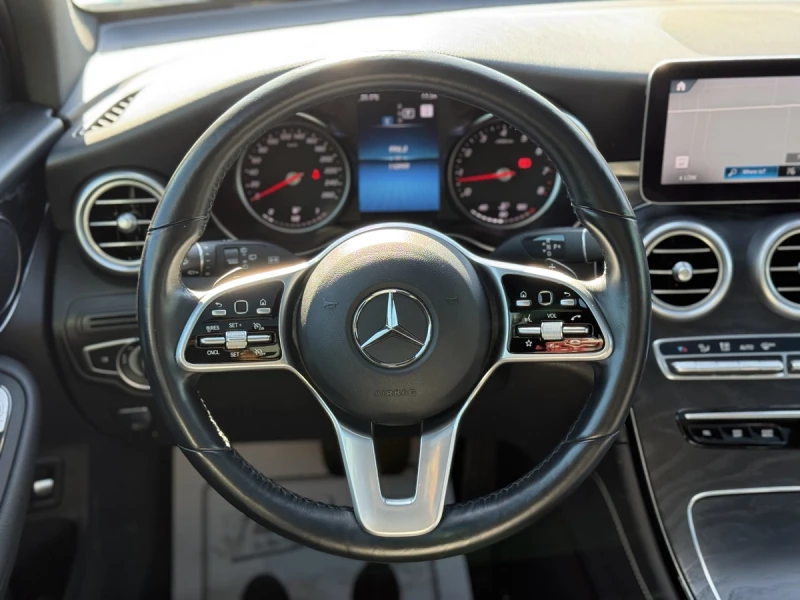 Mercedes-Benz GLC 300 AMG* PACK* 360КАМЕРА* ПАНОРАМА* КЕЙЛЕС* LANE* ASSI, снимка 11 - Автомобили и джипове - 52096021