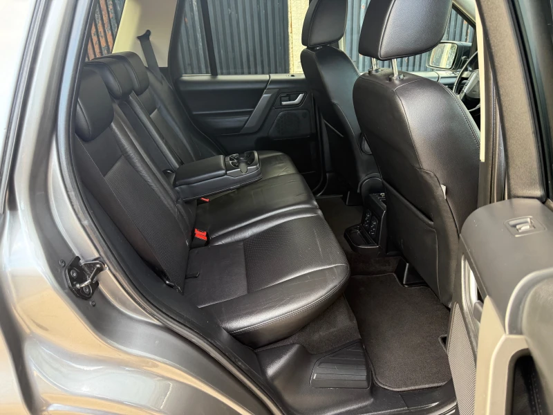 Land Rover Freelander 3.2i 4x4 AVTOMAT, снимка 9 - Автомобили и джипове - 52828935