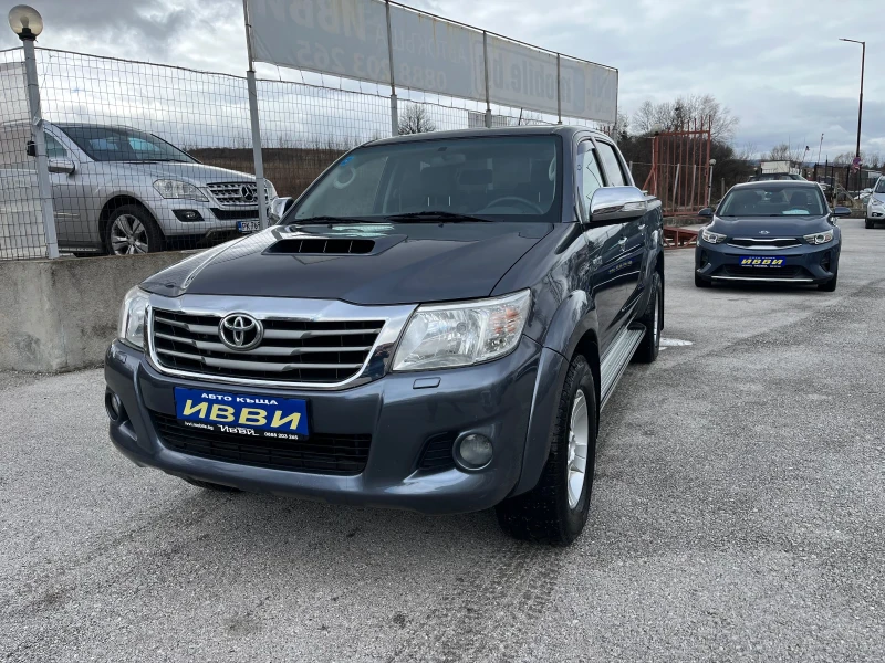 Toyota Hilux 2.5 D-4D  УНИКАТ, снимка 9 - Автомобили и джипове - 53438943