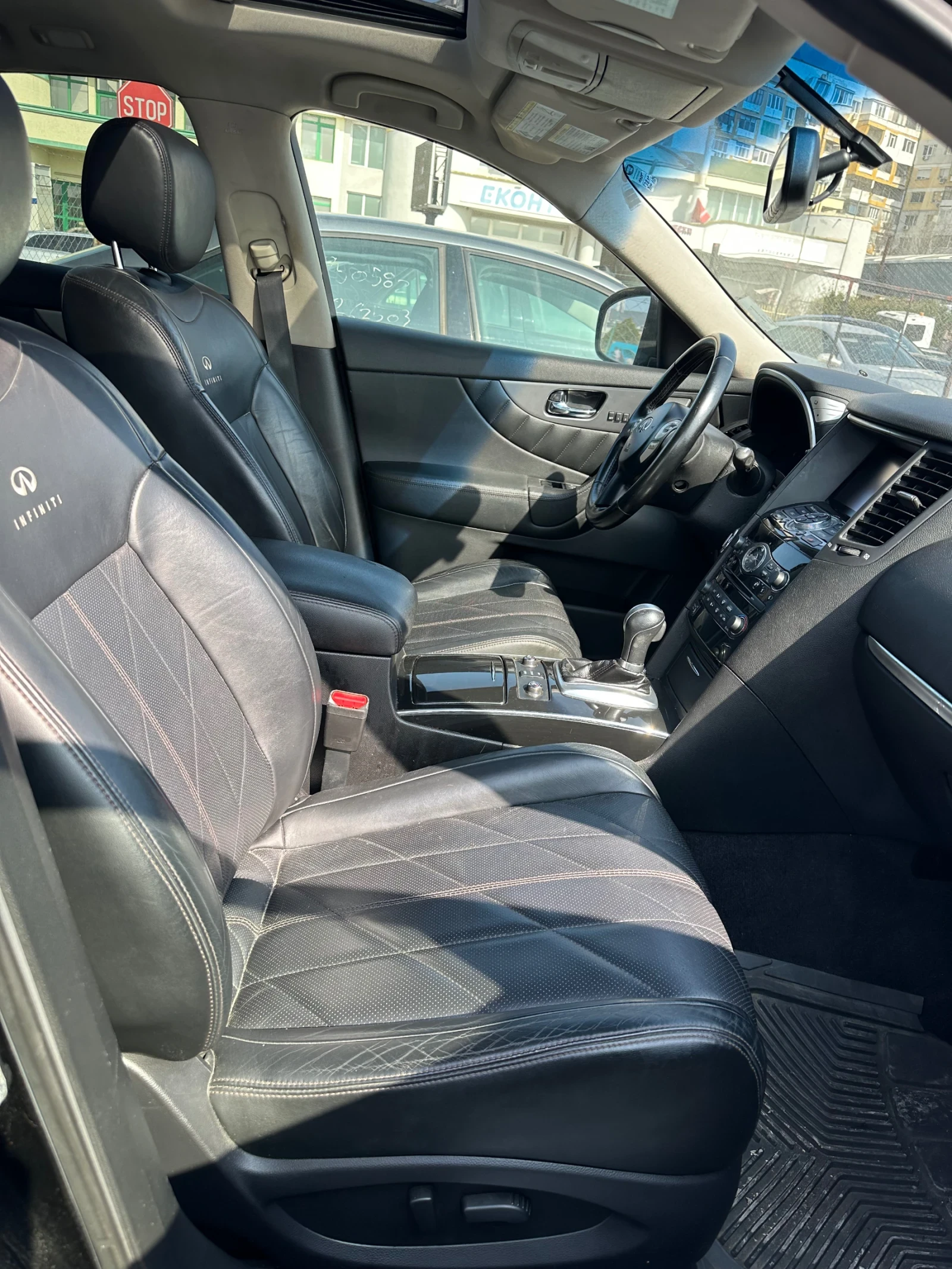 Infiniti Fx 35 4x4 Facelift !!   Най-добрата цена!!!, снимка 11 - Автомобили и джипове - 53287111