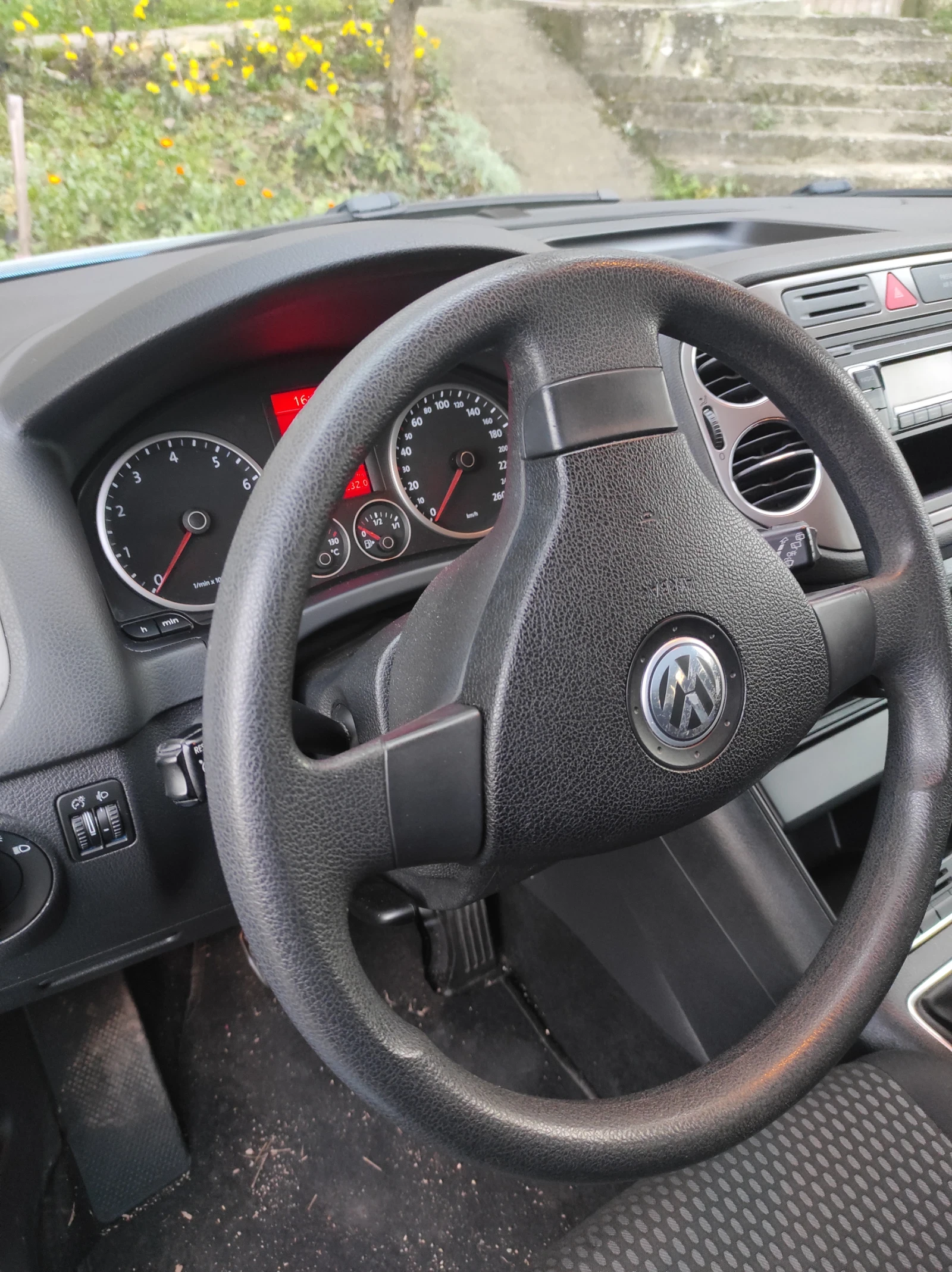 VW Tiguan  - изображение 9