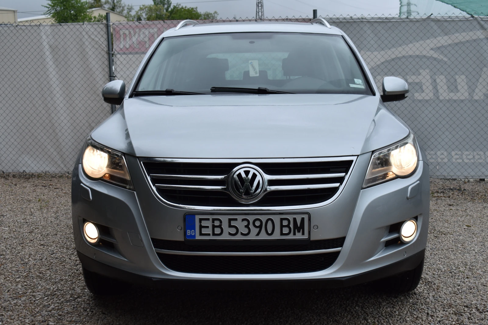 VW Tiguan 2.0TDI/140kc= 4MOTION= PANORAMA= ОТЛИЧЕН!!!, снимка 8 - Автомобили и джипове - 54651591