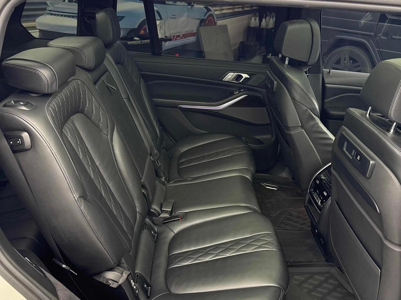 BMW X7 40i/M-pack/Shadow/Laser/Nappa/HUD/Harman/360 | Mobile.bg � ����������� 12