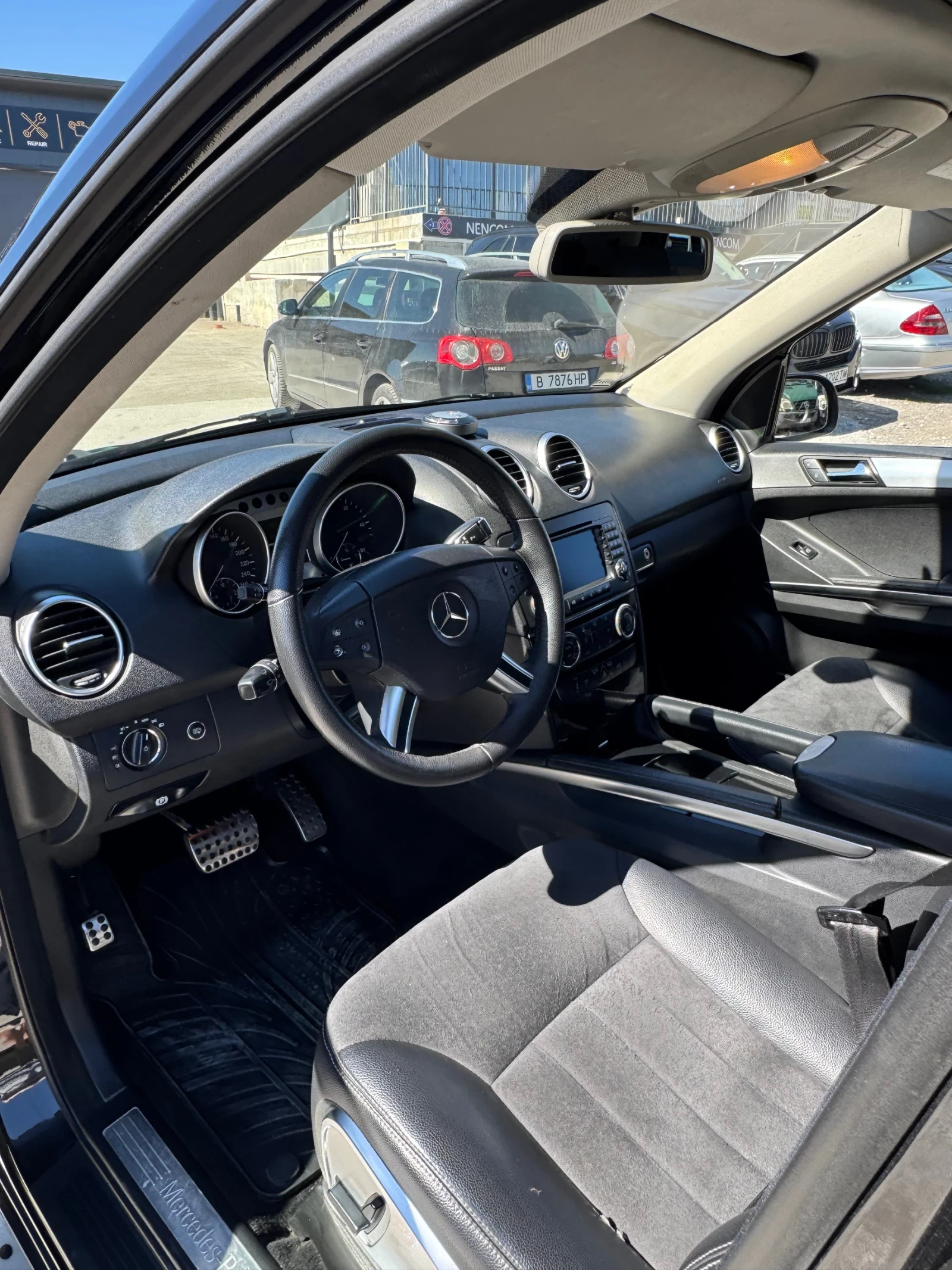 Mercedes-Benz ML 320, снимка 8 - Автомобили и джипове - 55780020