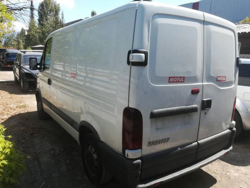 Renault Master 2.2 dci, снимка 5 - Бусове и автобуси - 44157089