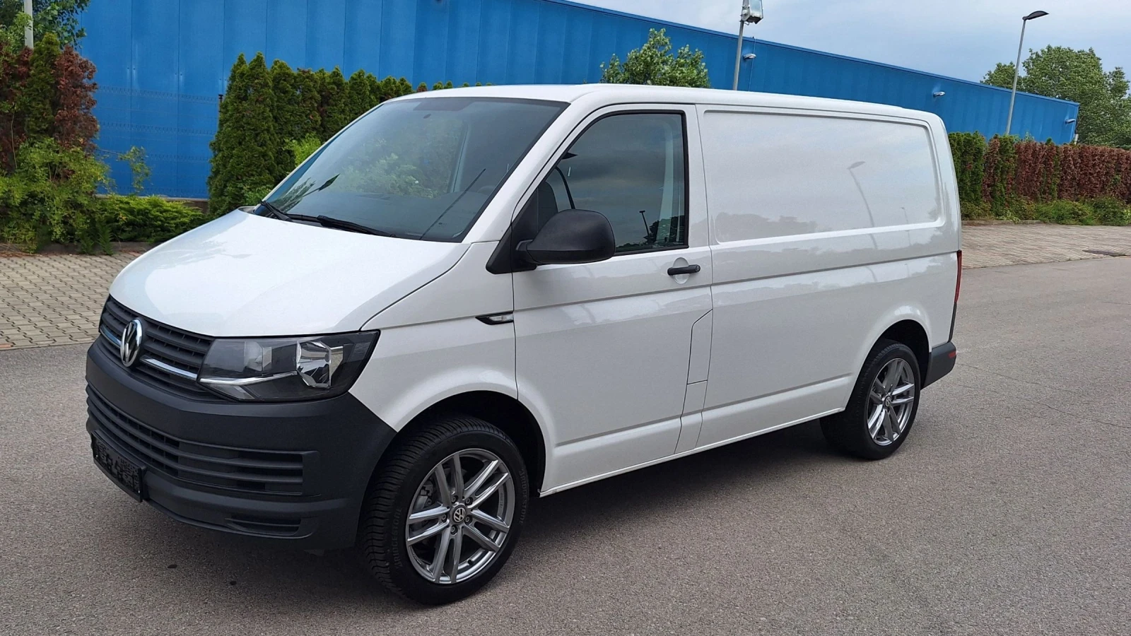 VW Transporter 2.0-КАТО НОВ-КЛИМАТИК