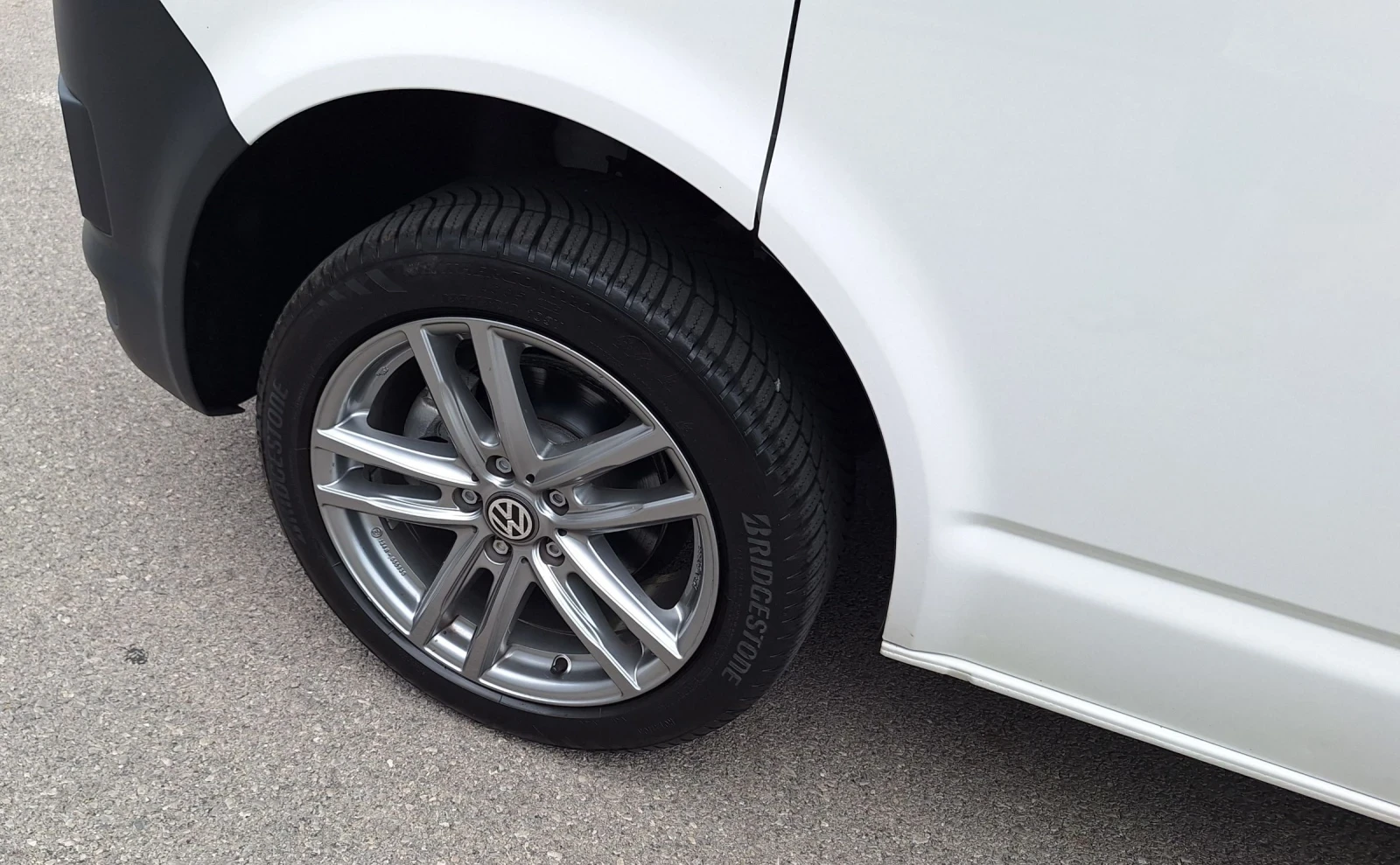 VW Transporter 2.0-КАТО НОВ-КЛИМАТИК, снимка 5 - Бусове и автобуси - 55149713
