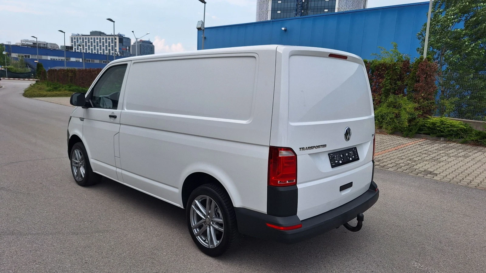 VW Transporter 2.0-КАТО НОВ-КЛИМАТИК, снимка 3 - Бусове и автобуси - 55149713
